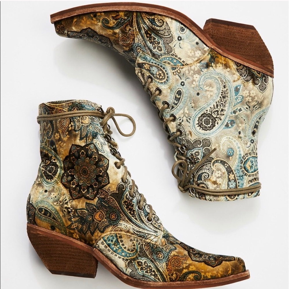 SOLD! Free People x Jeffrey Campbell Western Boots